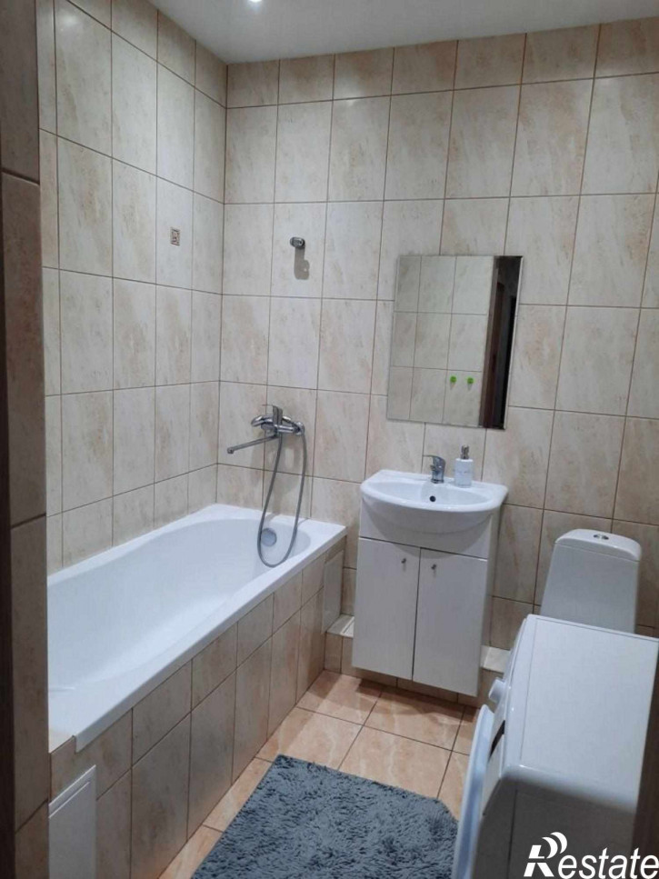 2-комн квартира Старшины Дадаева ул, 58