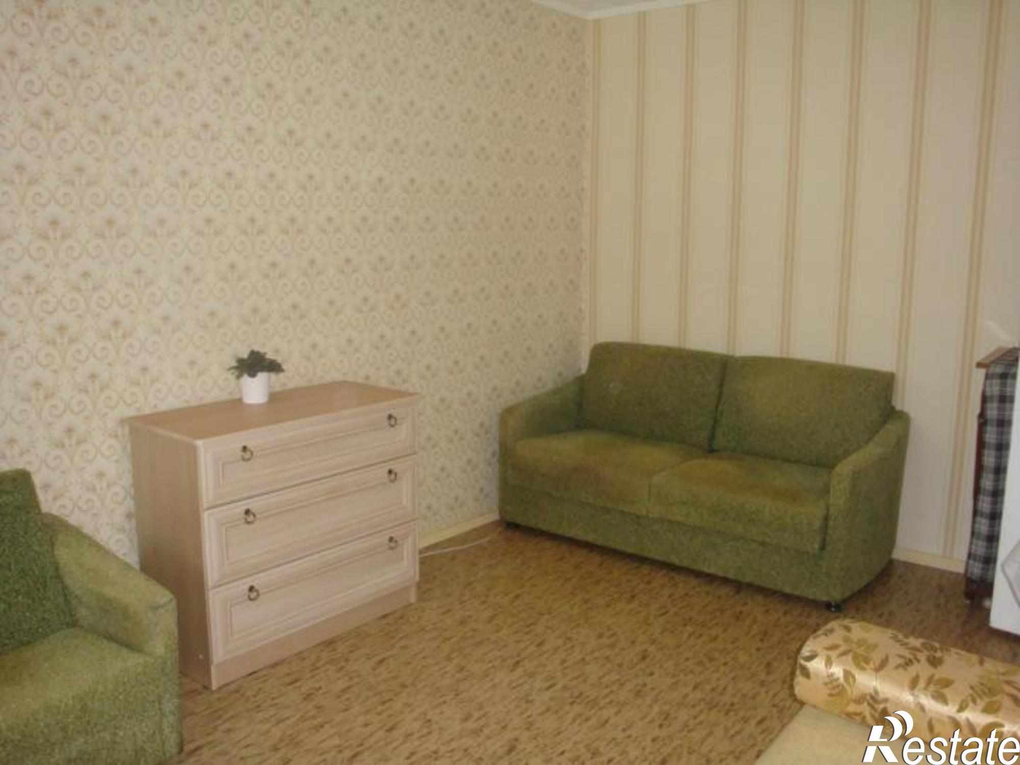 Сдать квартиру за 9 000 рублей на Суворова ул, 1А