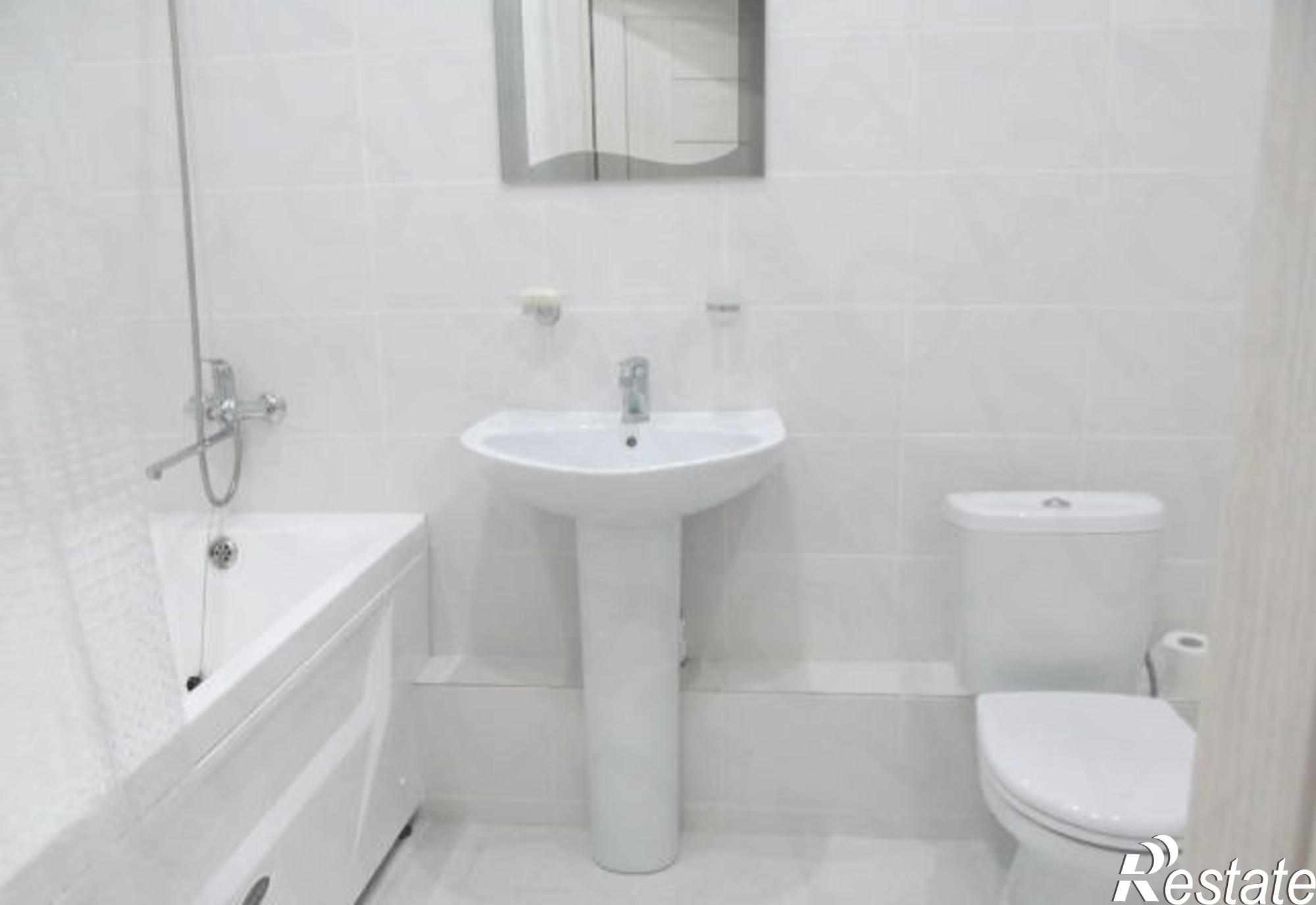 Сдать квартиру за 15 000 рублей на Крайнова ул, 3А