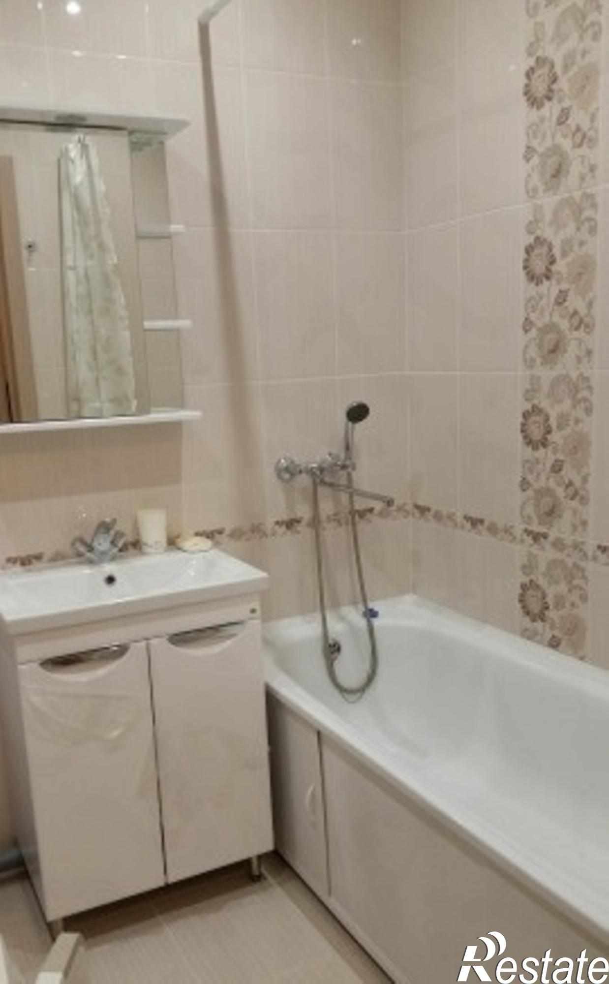 Сдать квартиру за 17 000 рублей на Крайнова ул, 3А