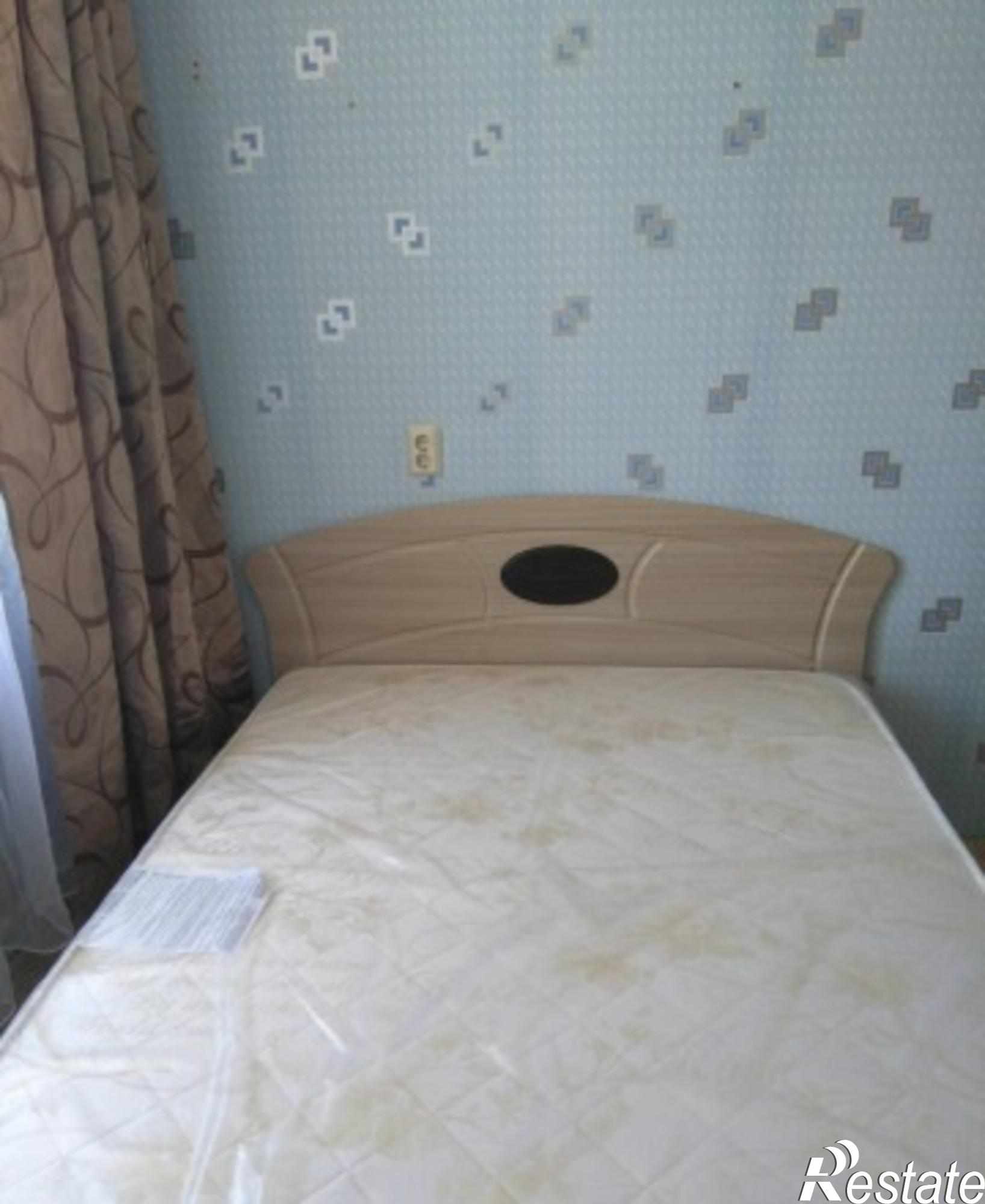 Сдать квартиру за 18 000 рублей на Комиссарова ул, 4А