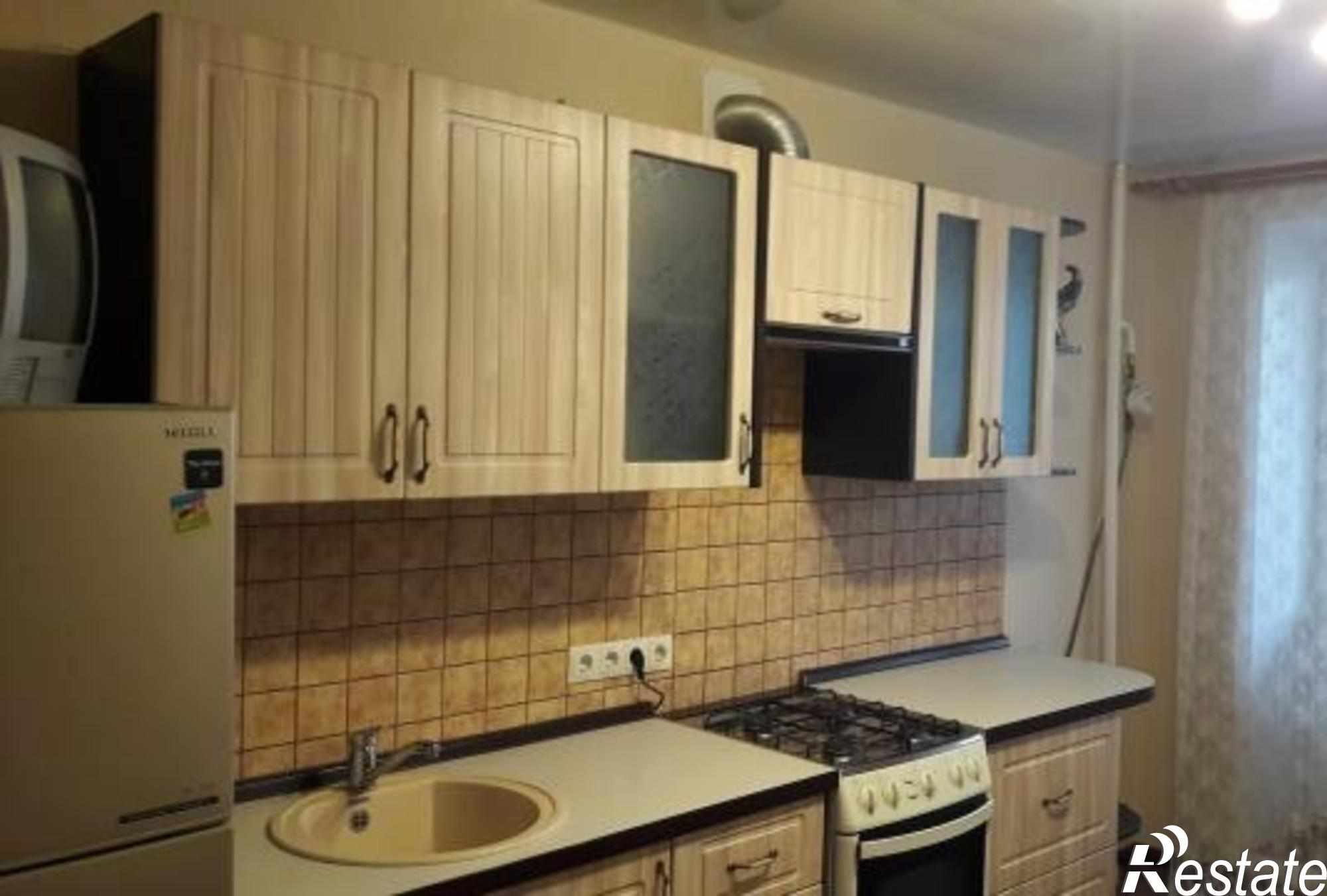 Сдать квартиру за 25 000 рублей на Сурикова ул, 10Б