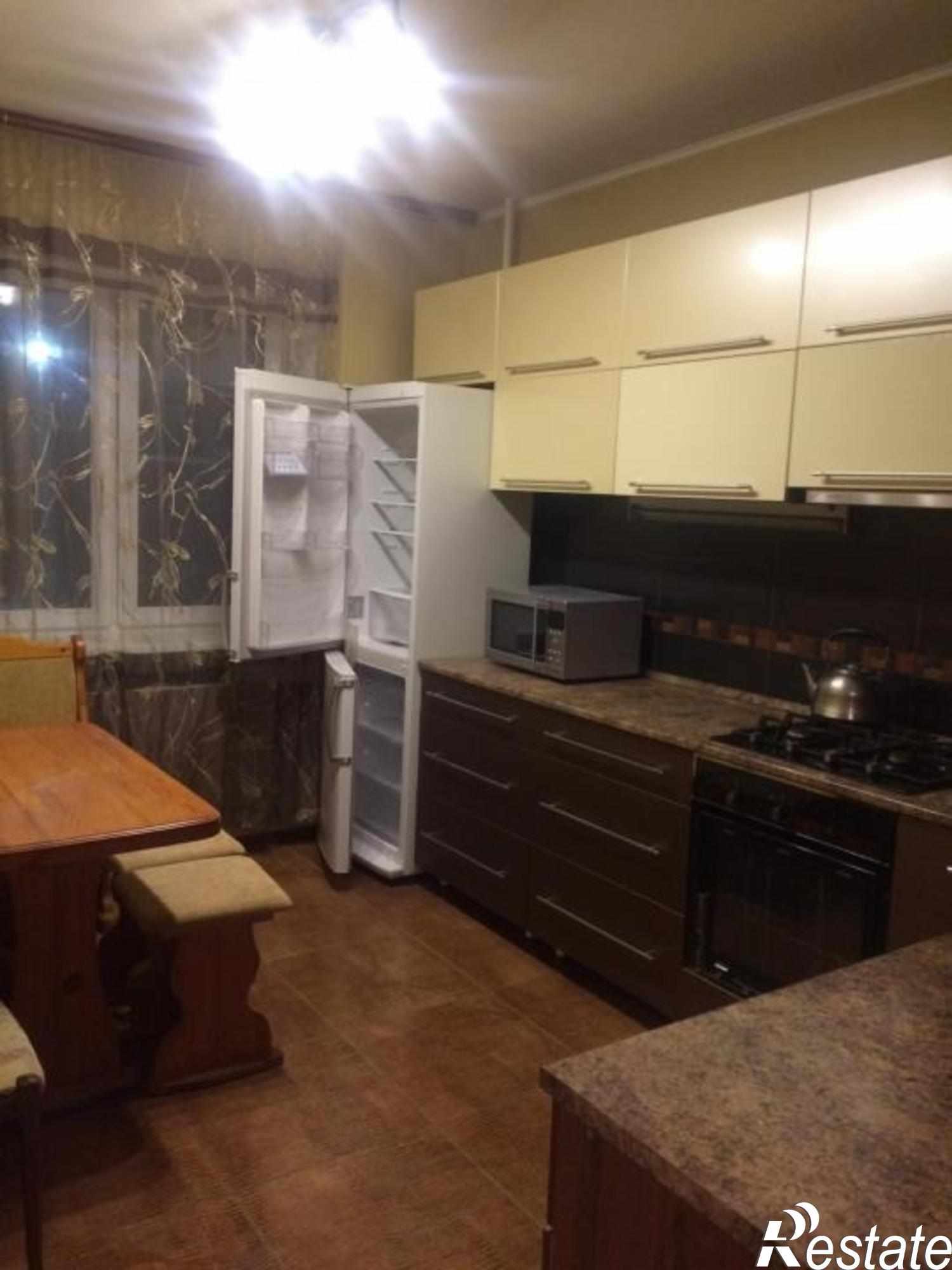 Сдать квартиру за 25 000 рублей на Безыменского ул, 5