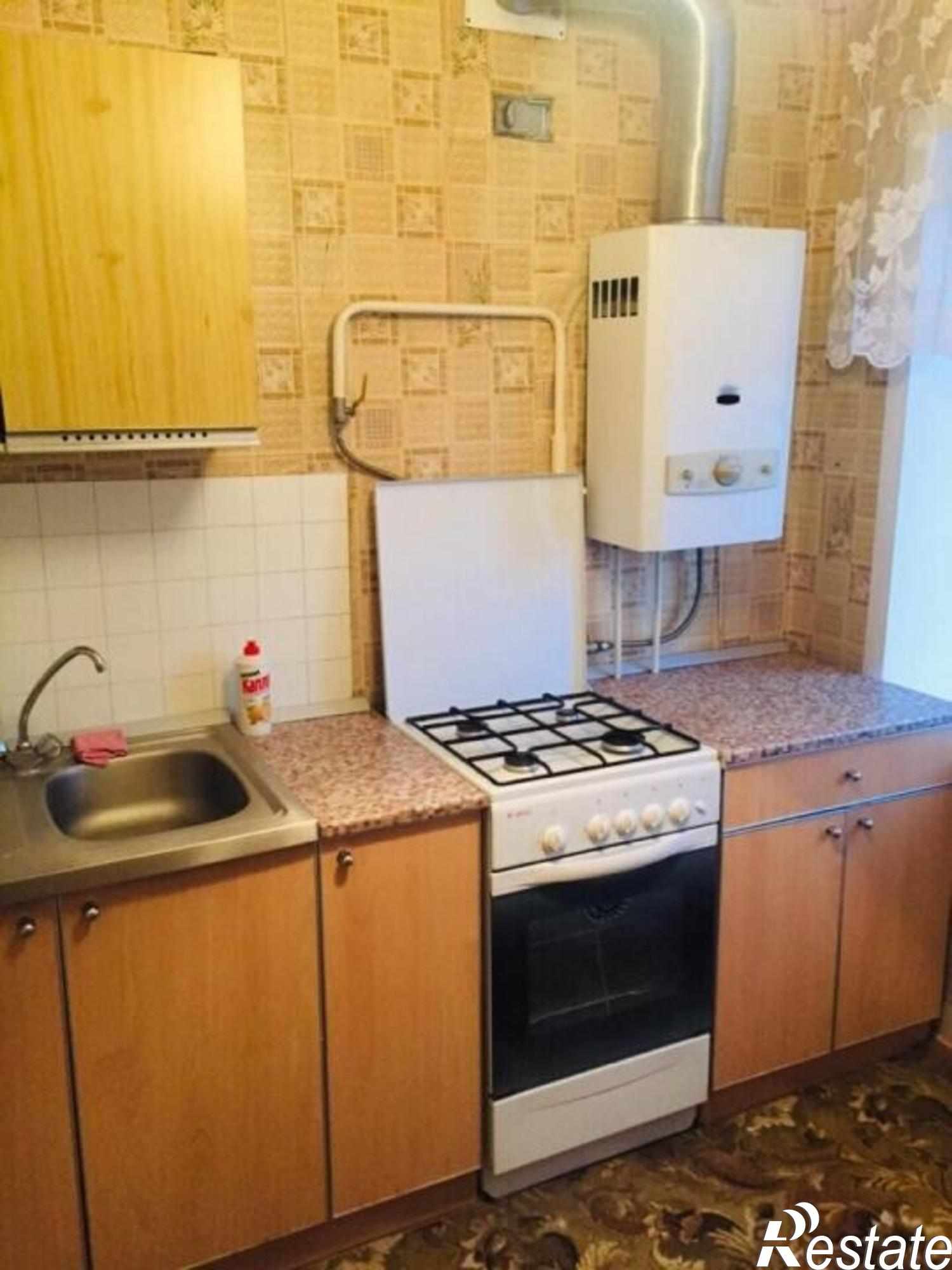 Сдать квартиру за 12 000 рублей на Горького ул, 96