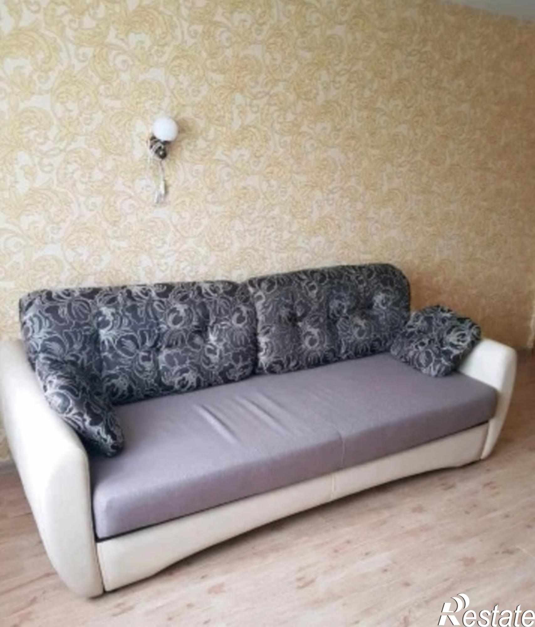 Сдать квартиру за 24 000 рублей на Мира ул, 15