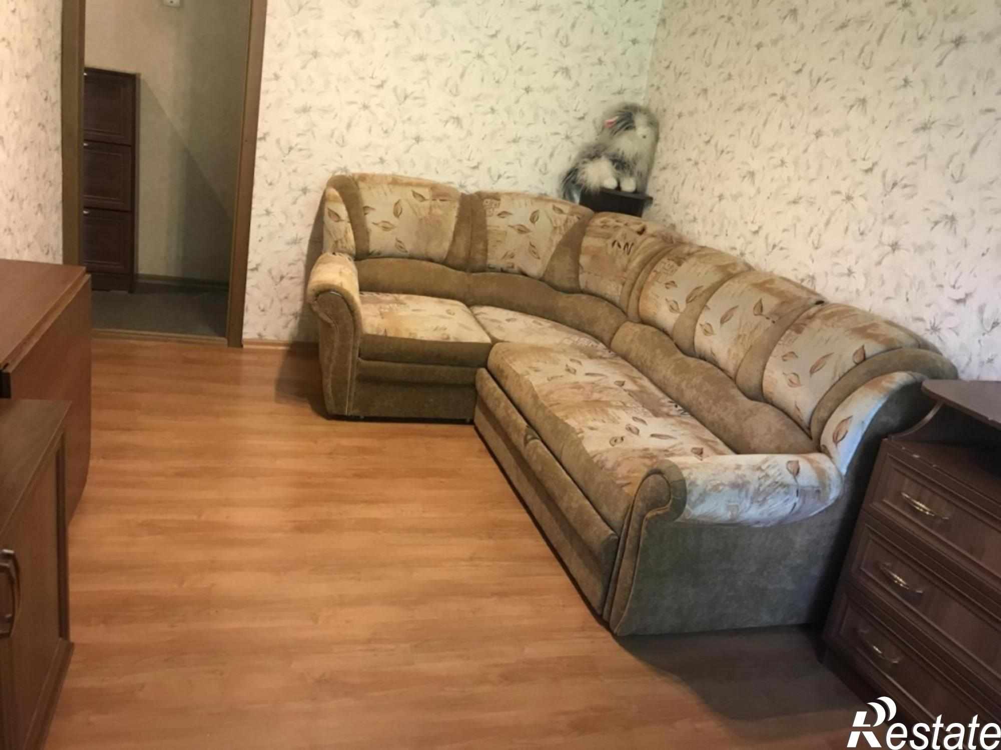 Сдать квартиру за 12 000 рублей на Горького ул, 93
