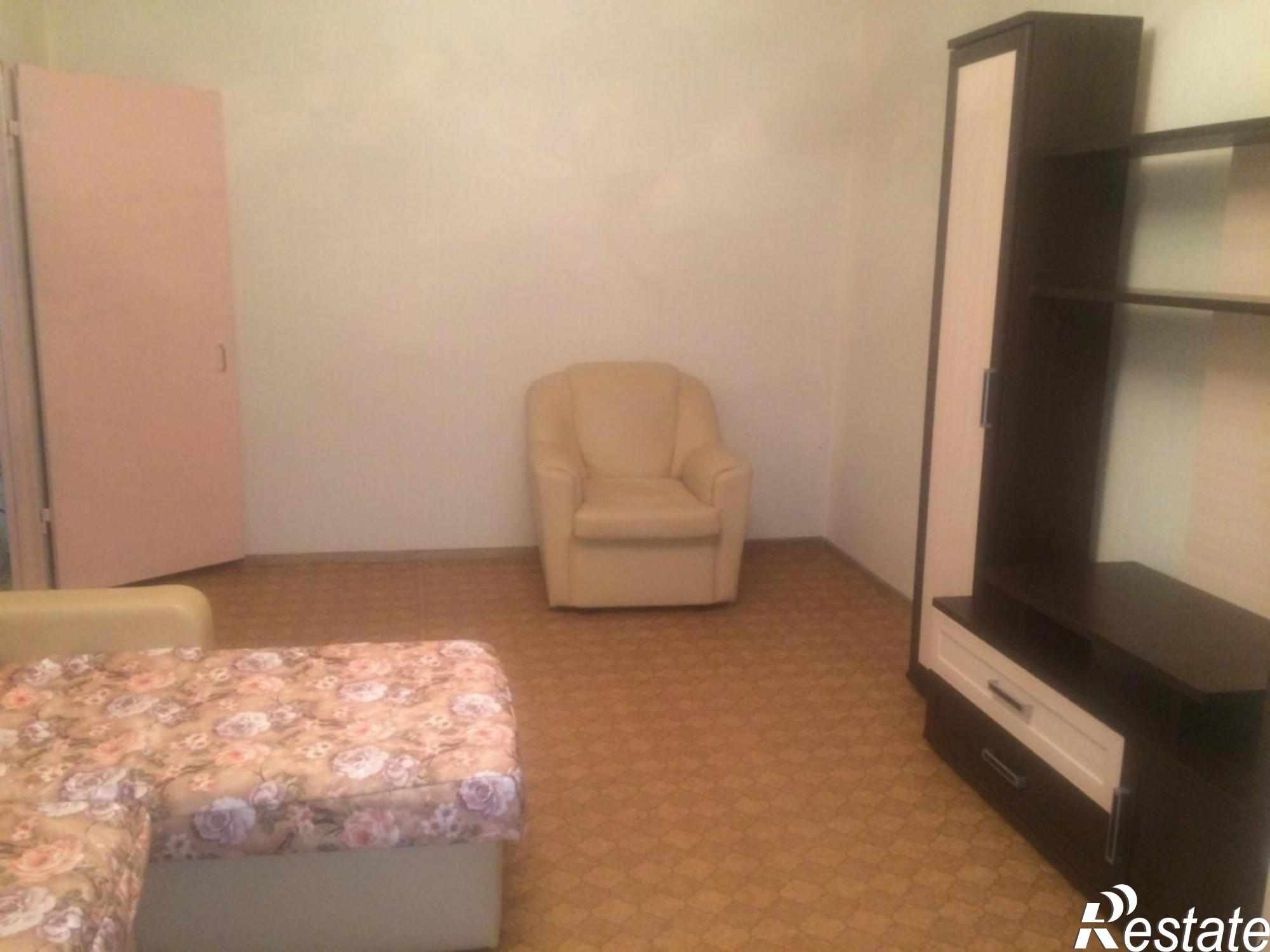 Сдать квартиру за 14 000 рублей на Комиссарова ул, 8
