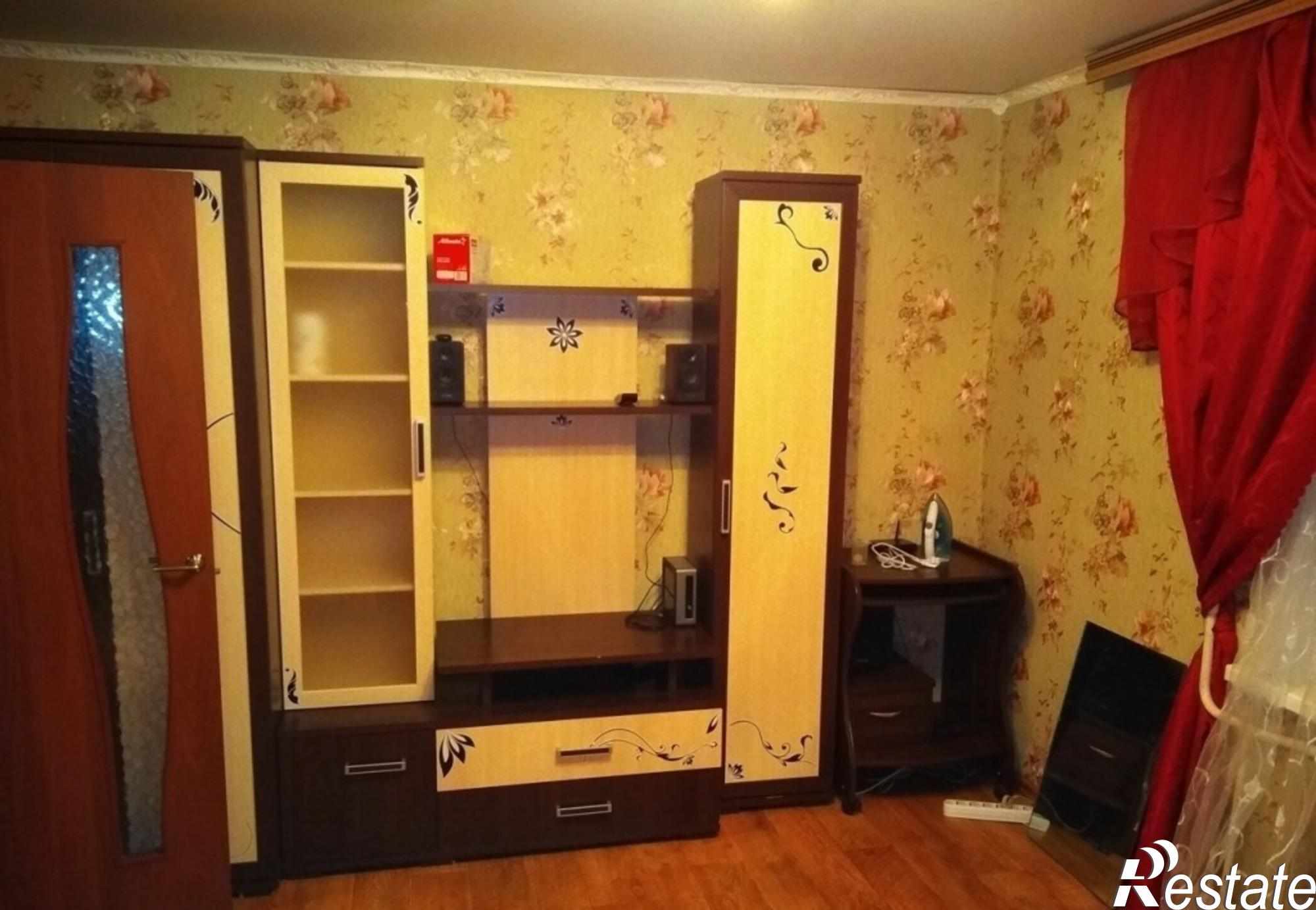 Сдать квартиру за 12 000 рублей на Почаевская ул, 2