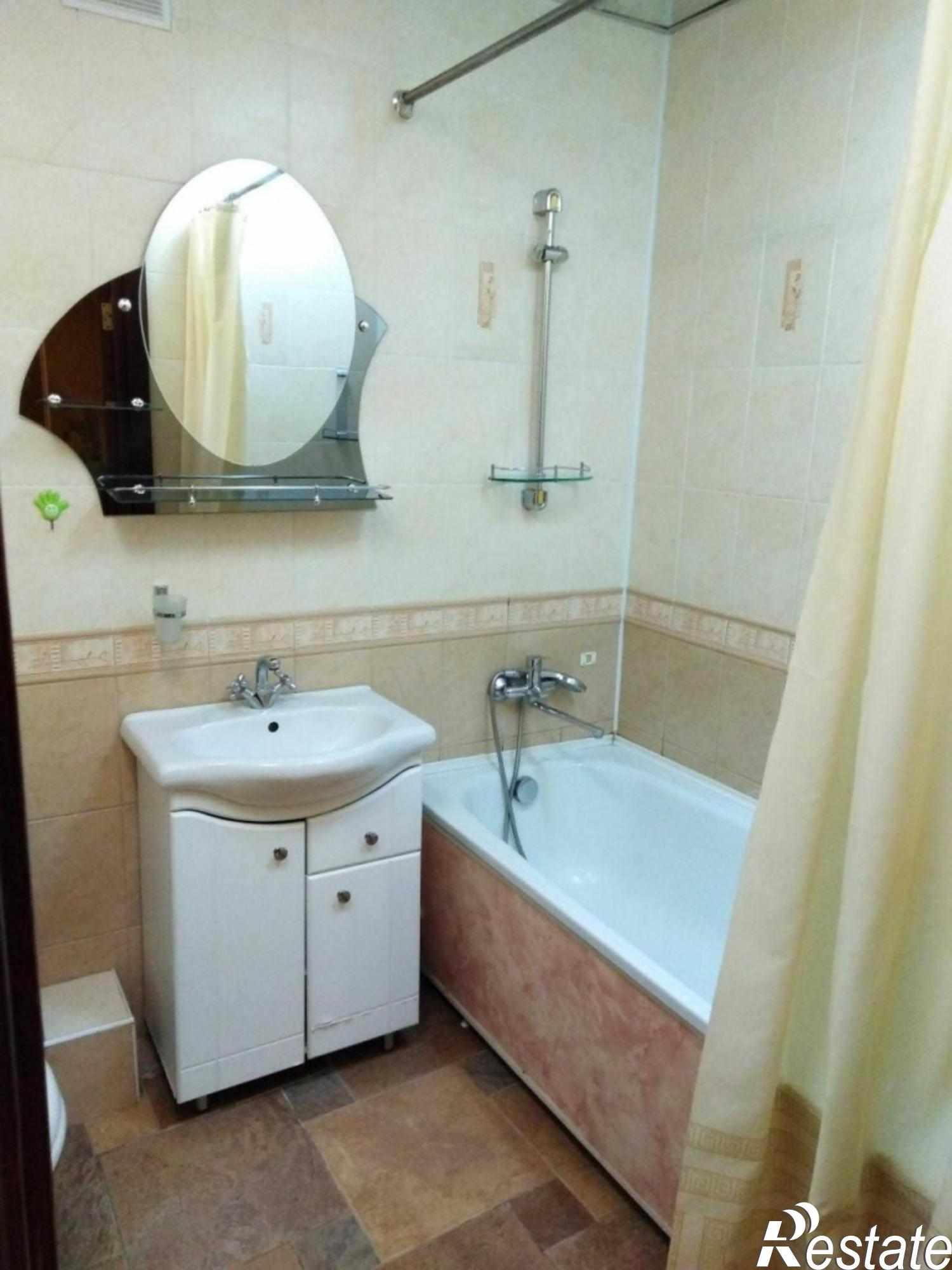 Сдать квартиру за 15 000 рублей на Тихонравова ул, 11