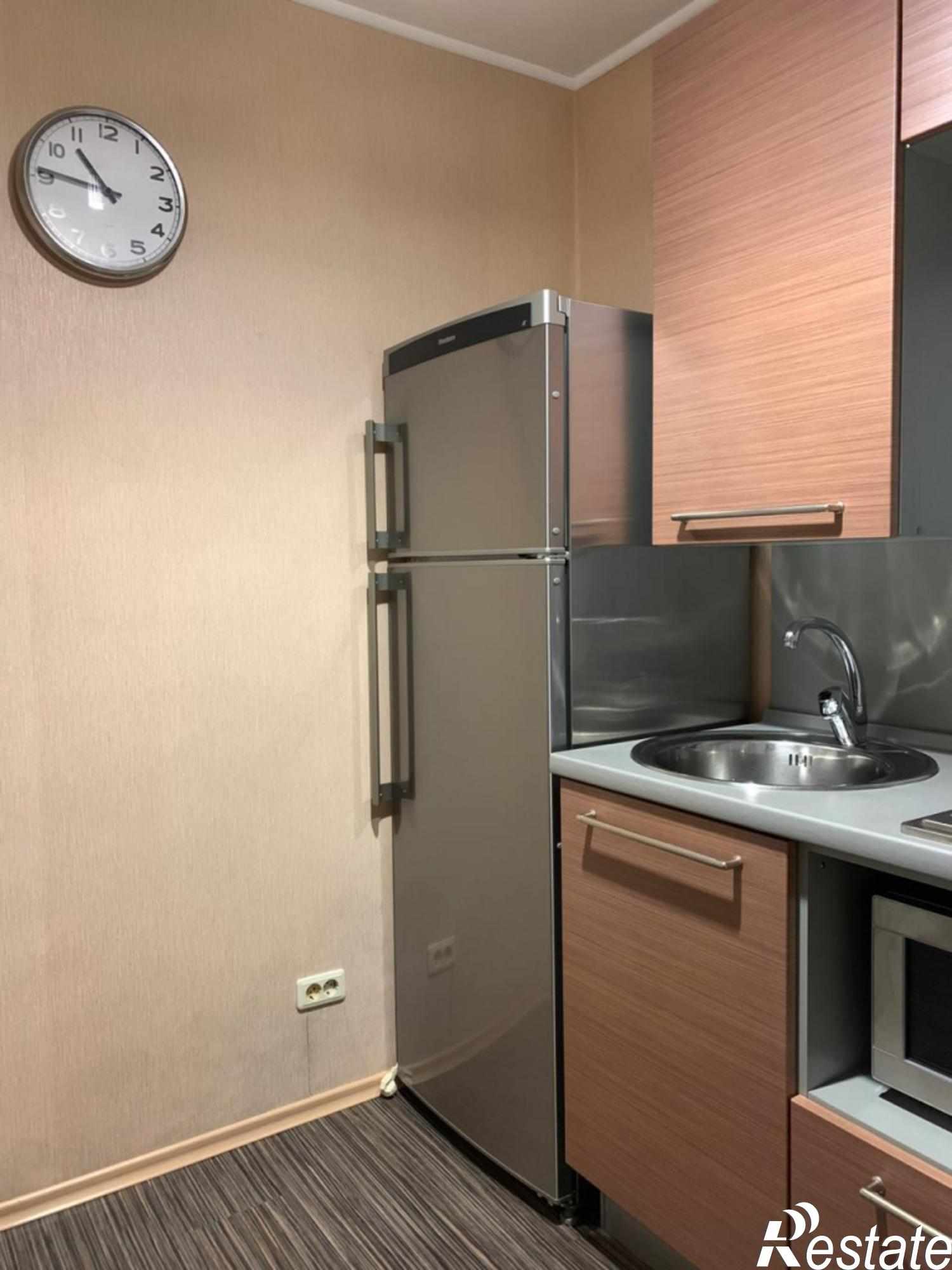 Сдать квартиру за 15 000 рублей на Василисина ул, 18