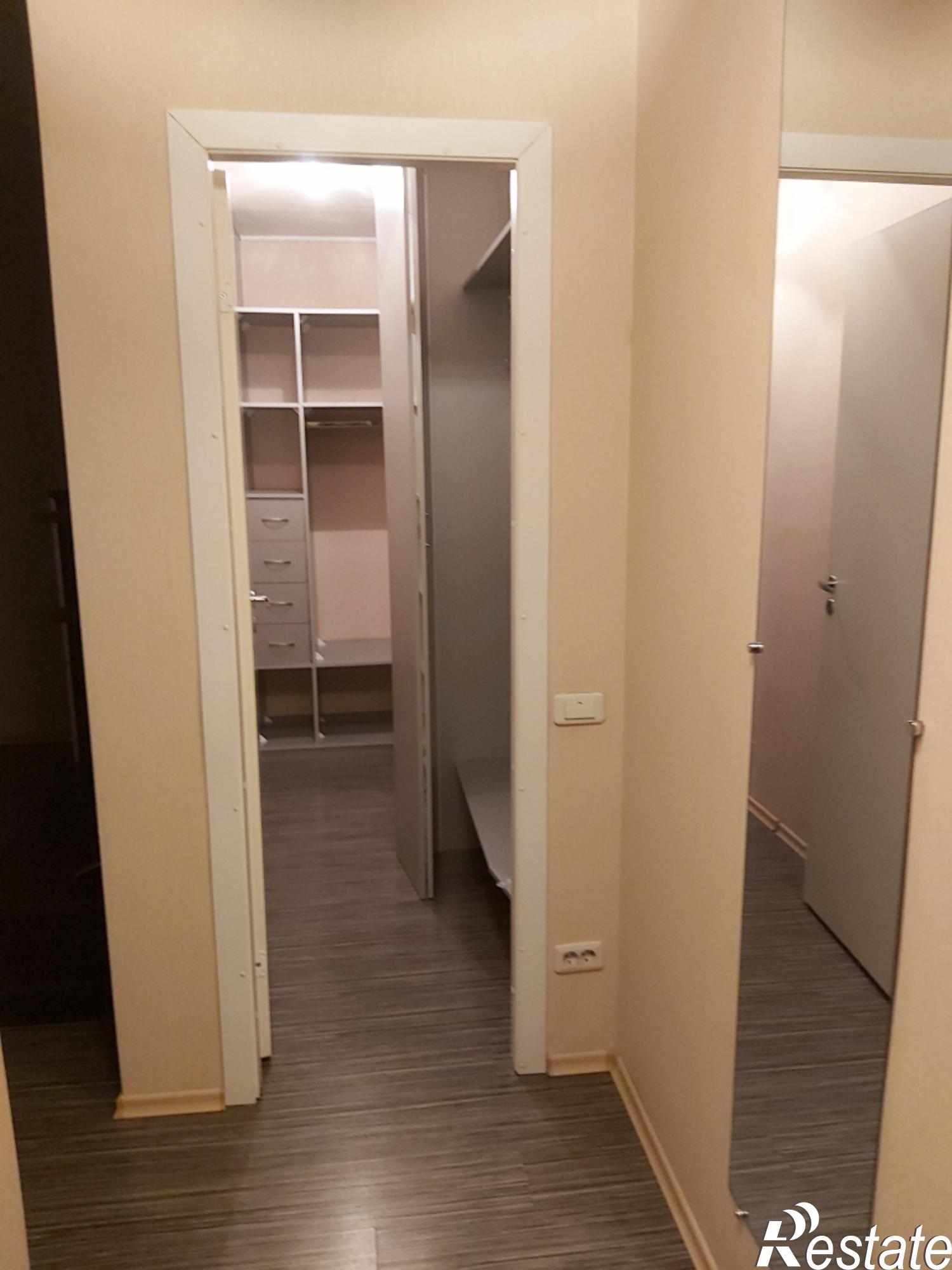 Сдать квартиру за 15 000 рублей на Василисина ул, 18