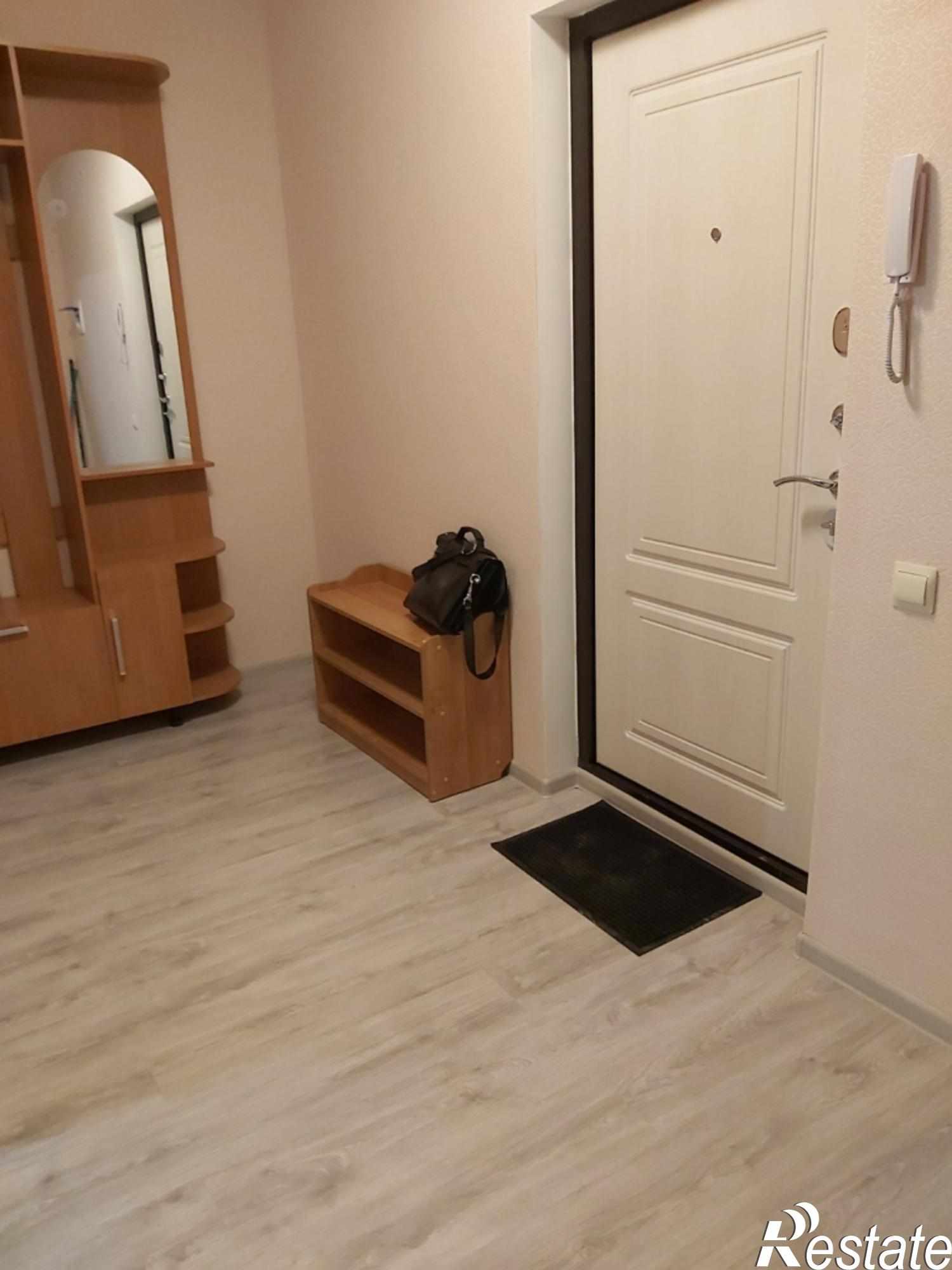 Сдать квартиру за 25 000 рублей на Строителей пр-кт, 9к3