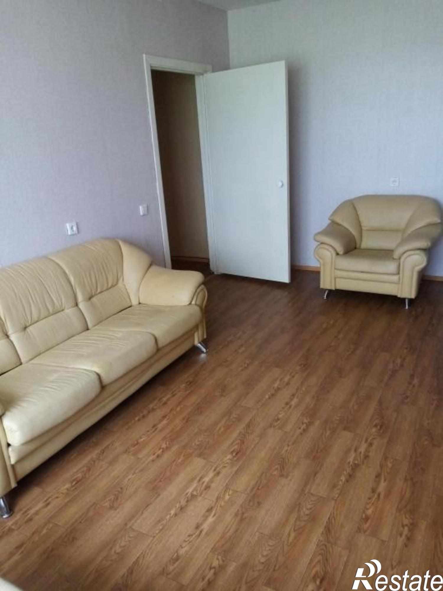 Сдать квартиру за 13 000 рублей на Новгородская ул, 19А