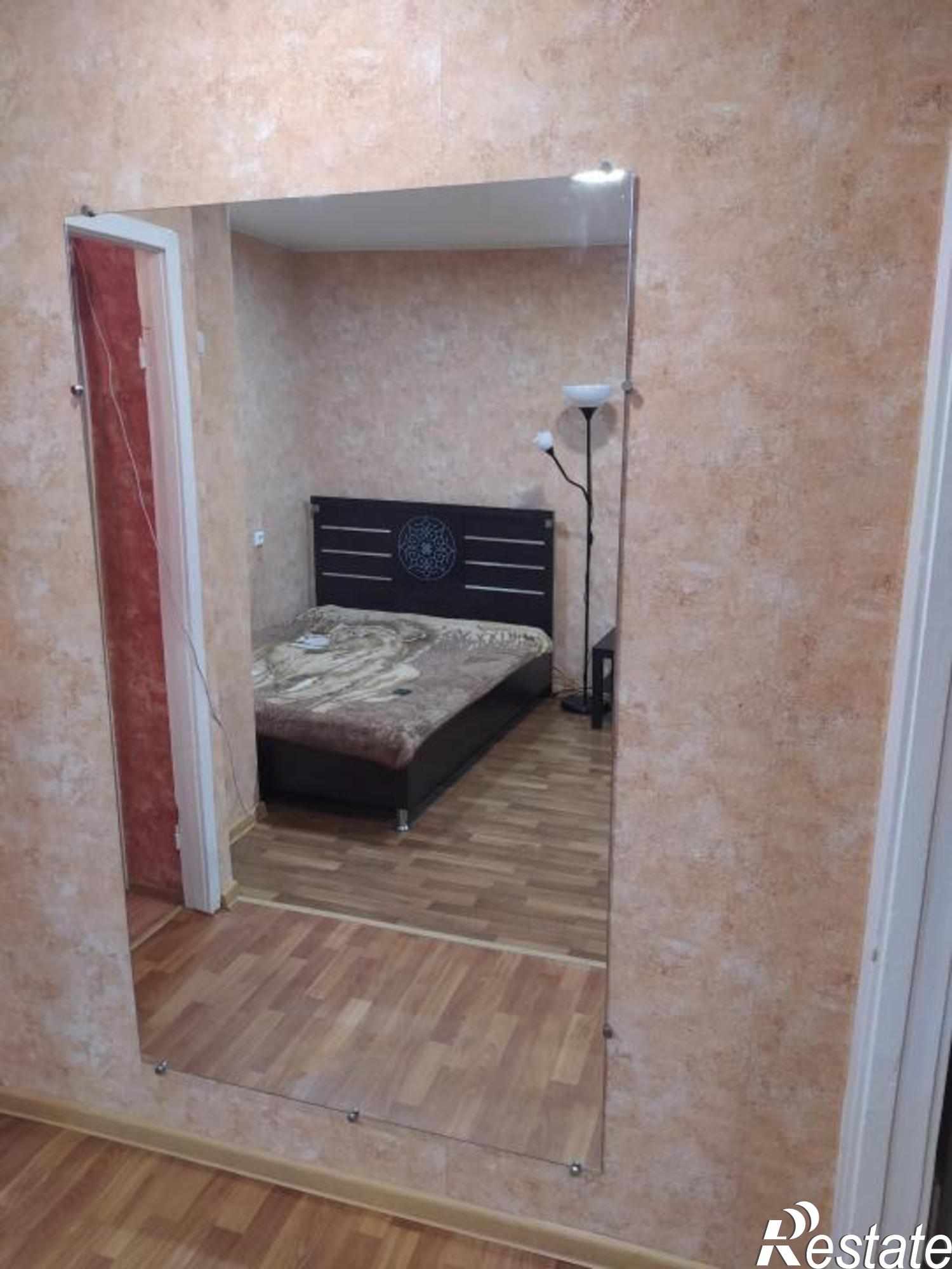 Сдать квартиру за 12 000 рублей на Михайловская ул, 53