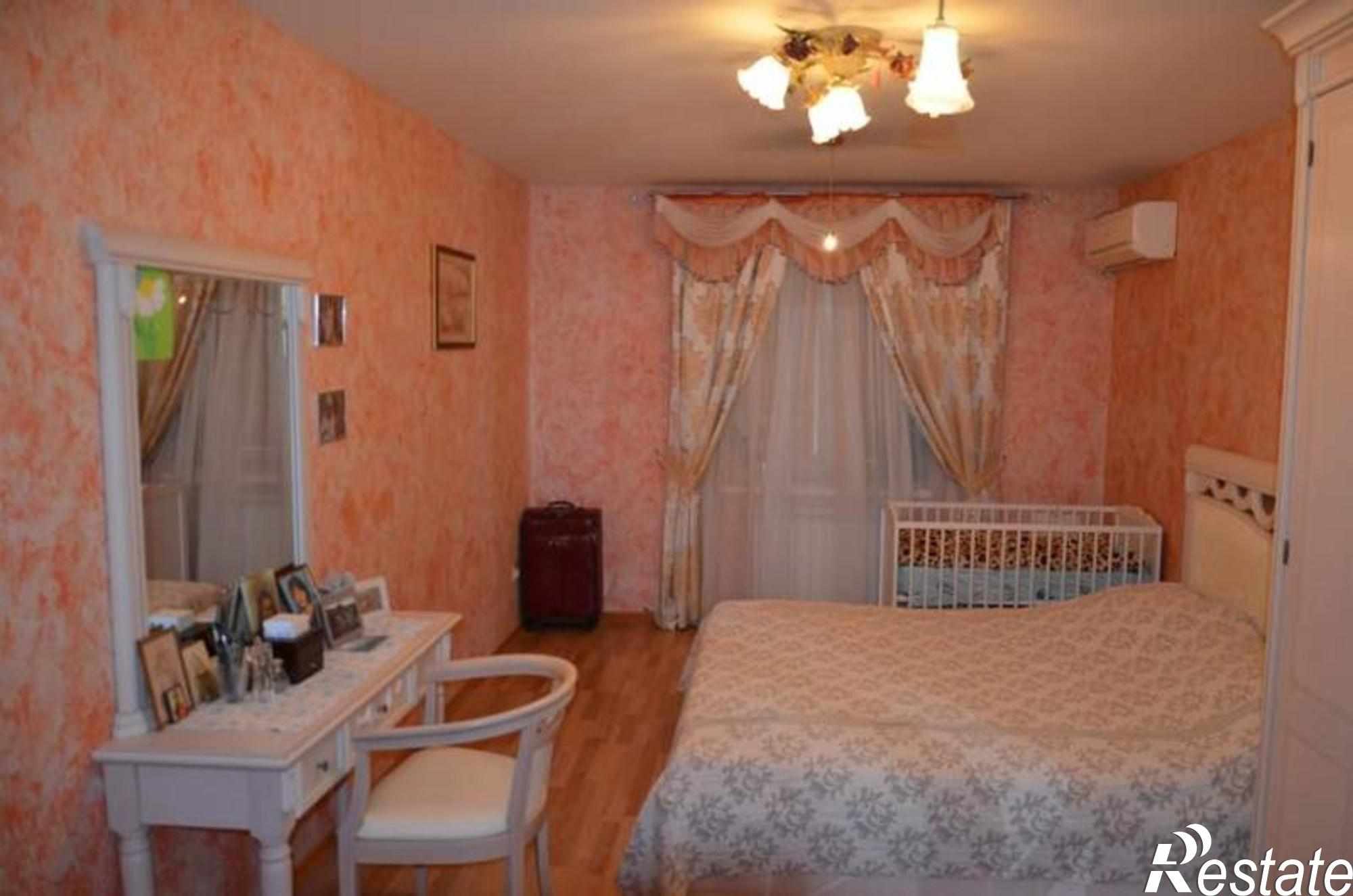 Купить дачу, дом, коттедж за 12 400 000 рублей на Зеленая ул.
