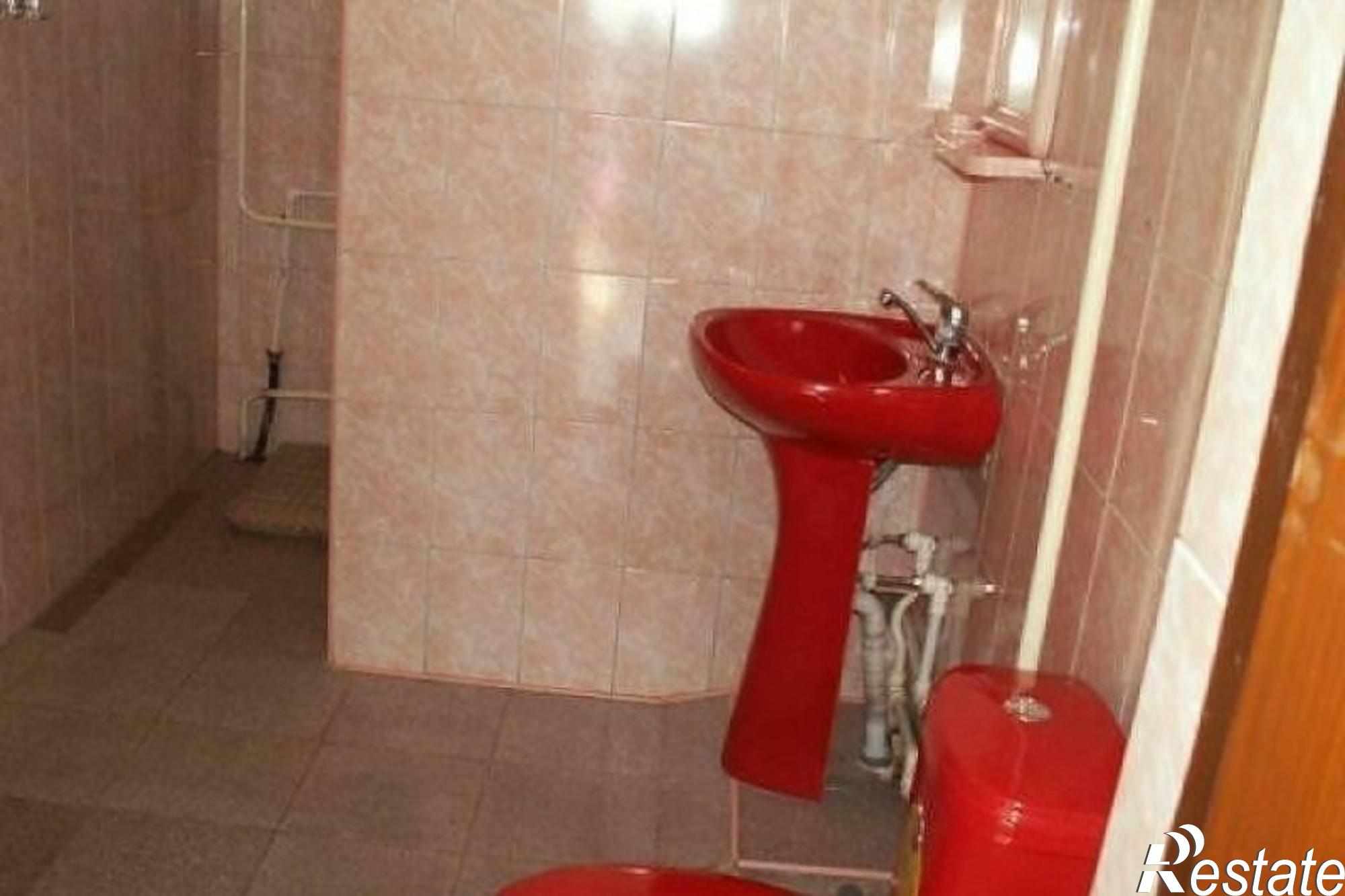 Купить дачу, дом, коттедж за 10 300 000 рублей на Кулакова ул.
