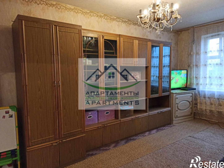 3-комн квартира Бутырина ул, 3