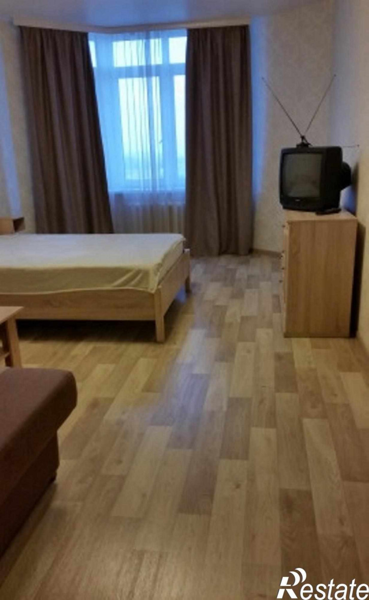 1-комн квартира Крайнова ул, 3А