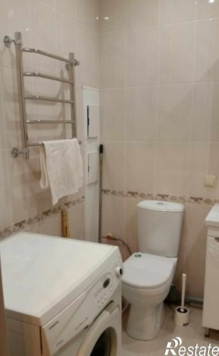 1-комн квартира Крайнова ул, 3А