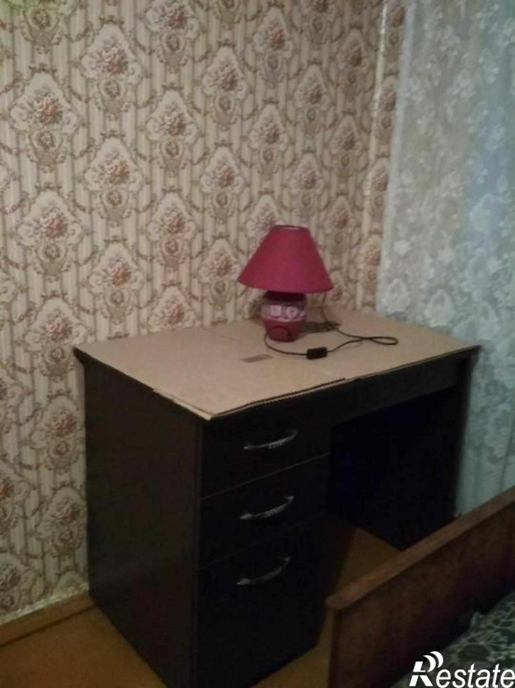 2-комн квартира Горького ул, 77