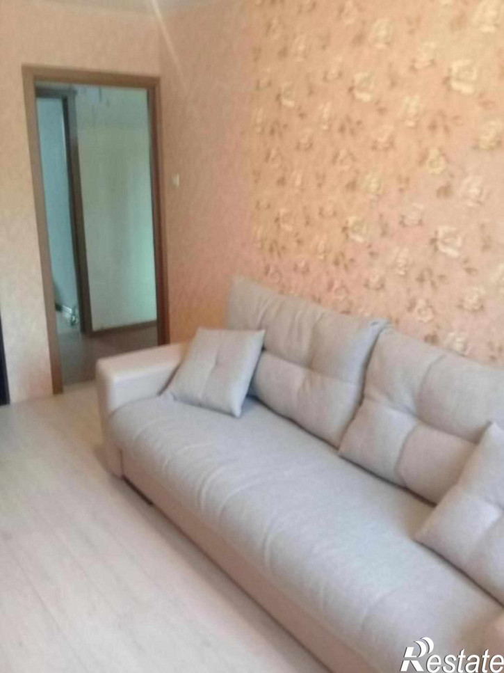 3-комн квартира Комиссарова ул, 61