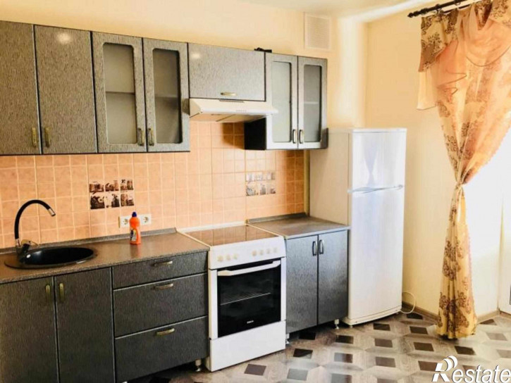 1-комн квартира Пугачева ул, 38