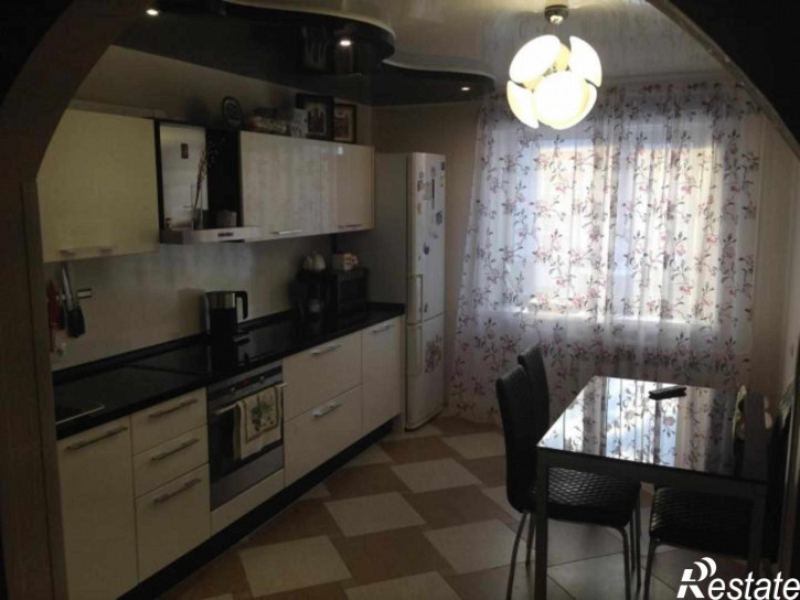 2-комн квартира Соколова-Соколенка ул, 31