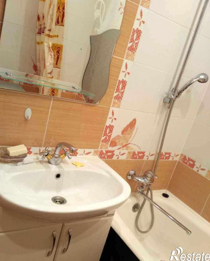 2-комн квартира Горького ул, 113Б