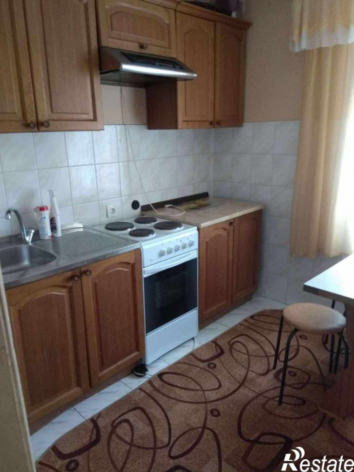 3-комн квартира Строителей пр-кт, 34В