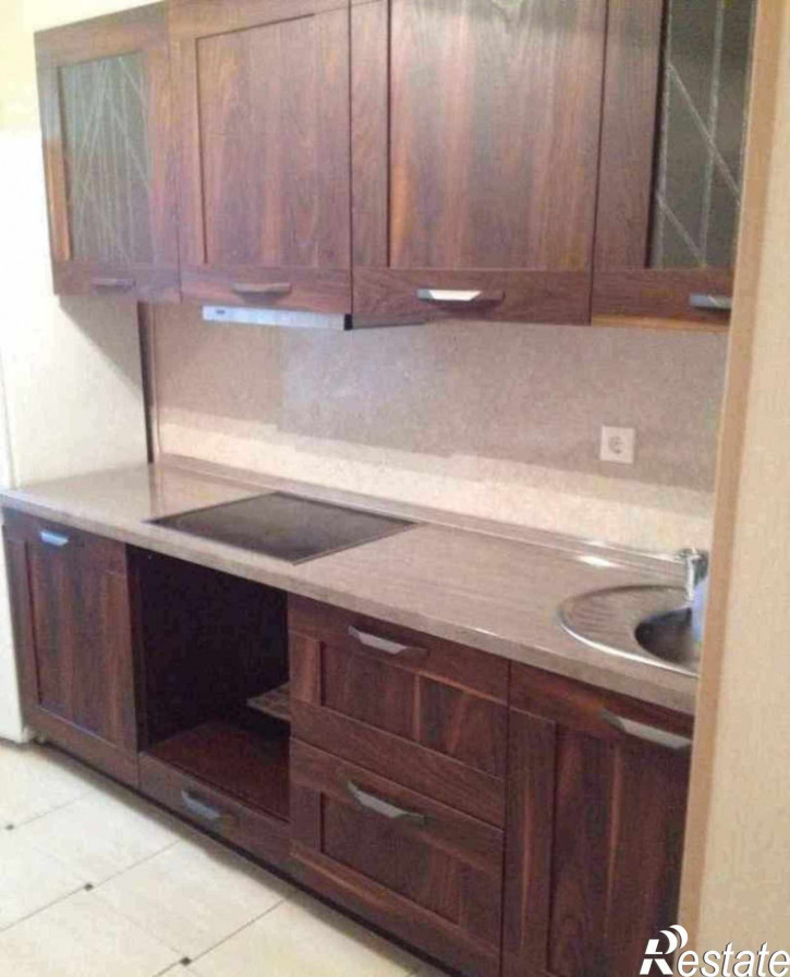 2-комн квартира Ставровская ул, 4