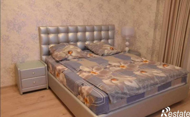 2-комн квартира Горького ул, 76