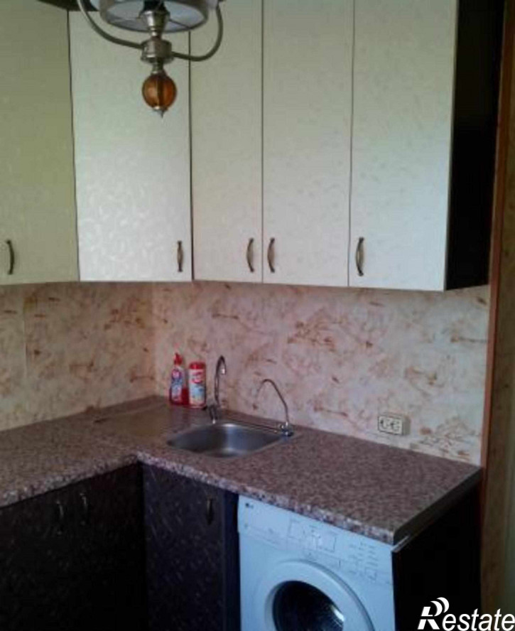 2-комн квартира Белоконской ул, 19