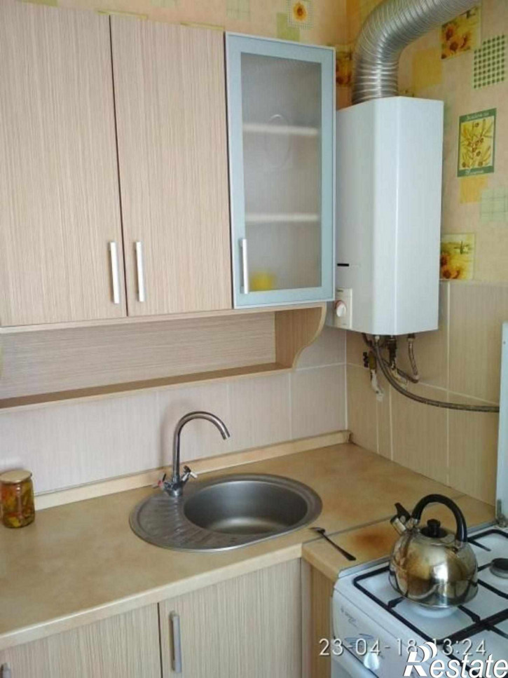 1-комн квартира Крайнова ул, 12