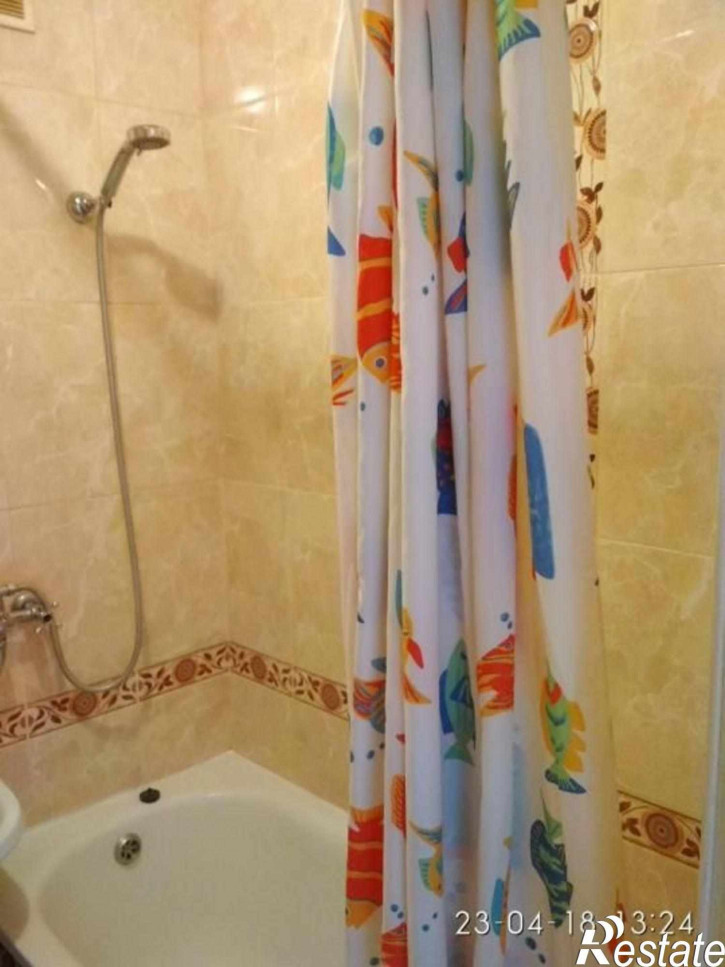 1-комн квартира Крайнова ул, 12