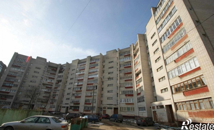 2-комн квартира Комиссарова ул, 7