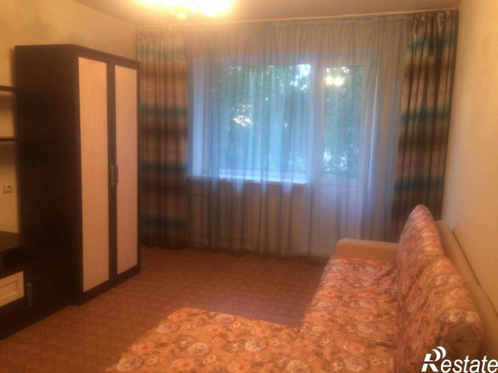 1-комн квартира Комиссарова ул, 8