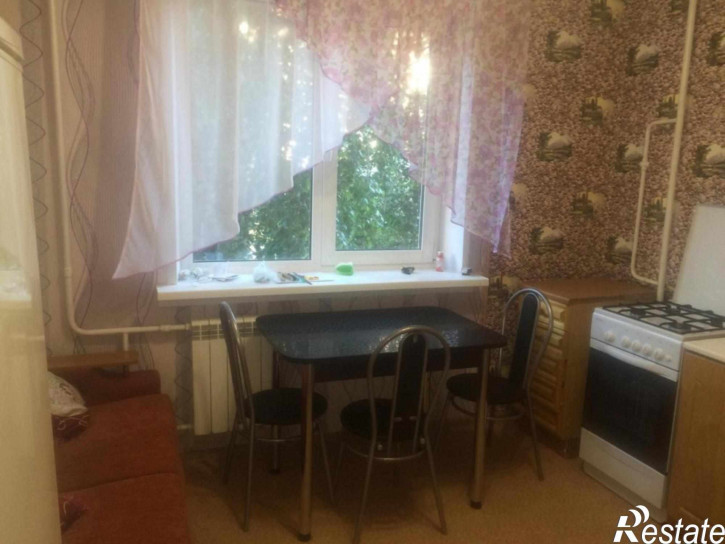 1-комн квартира Комиссарова ул, 8