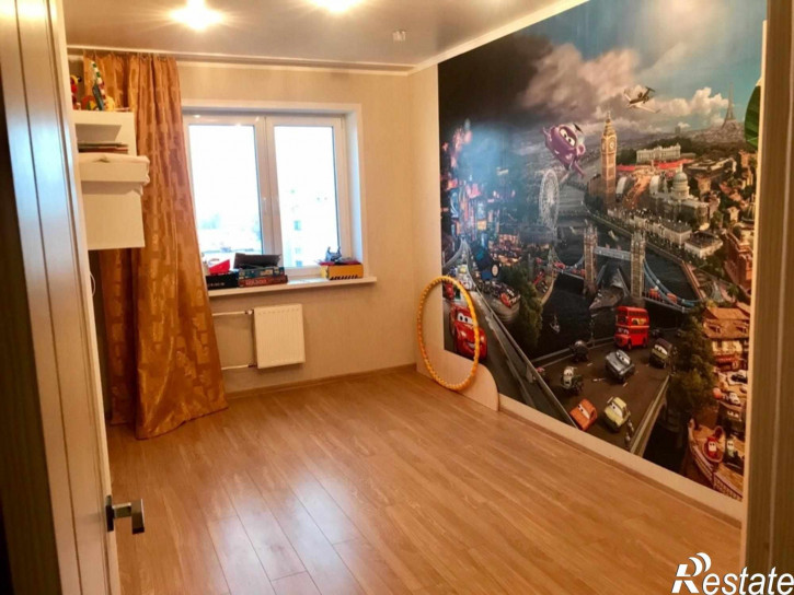 3-комн квартира Ставровская ул, 4
