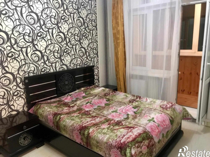 3-комн квартира Ставровская ул, 4