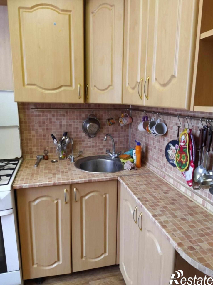 2-комн квартира Строителей пр-кт, 16