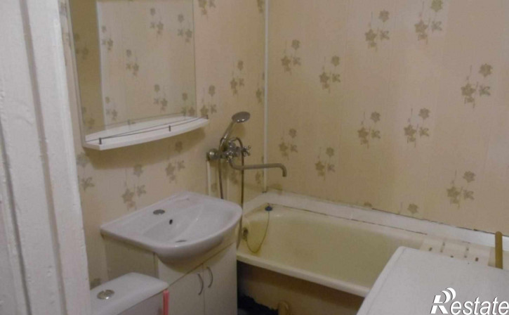 3-комн квартира Строителей пр-кт, 46 А