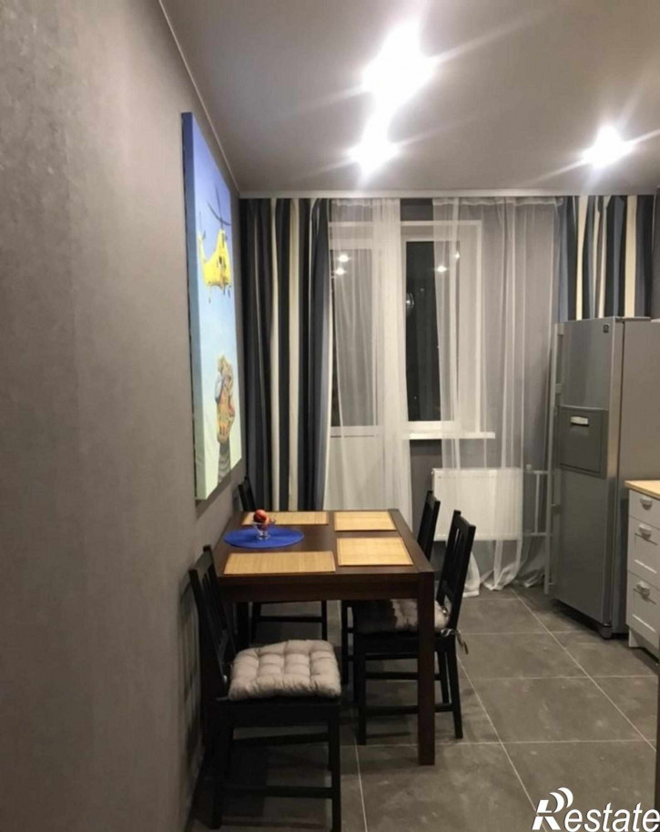 1-комн квартира Крайнова ул, 5