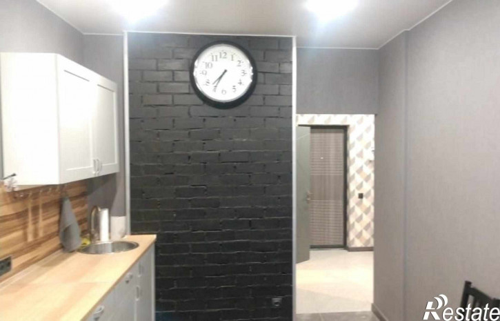 1-комн квартира Крайнова ул, 5
