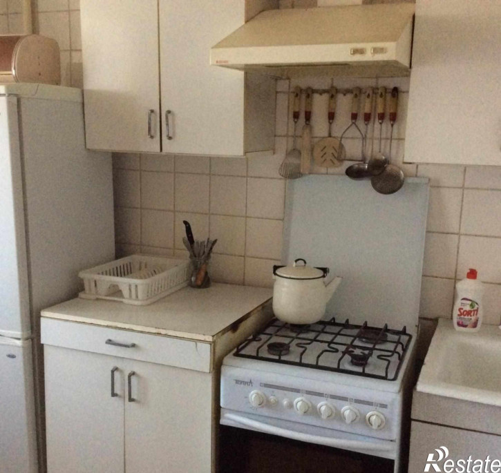 4-комн квартира Строителей пр-кт, 27