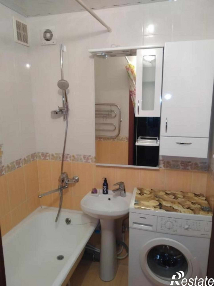 2-комн квартира Строителей пр-кт, 46