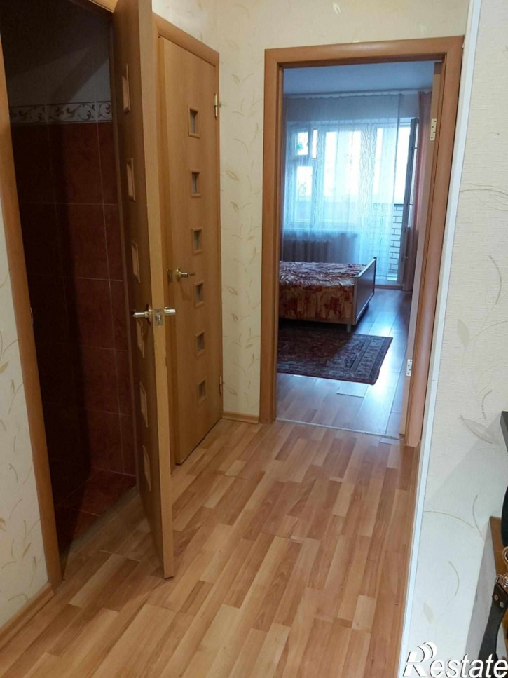 2-комн квартира Комиссарова ул, 4А