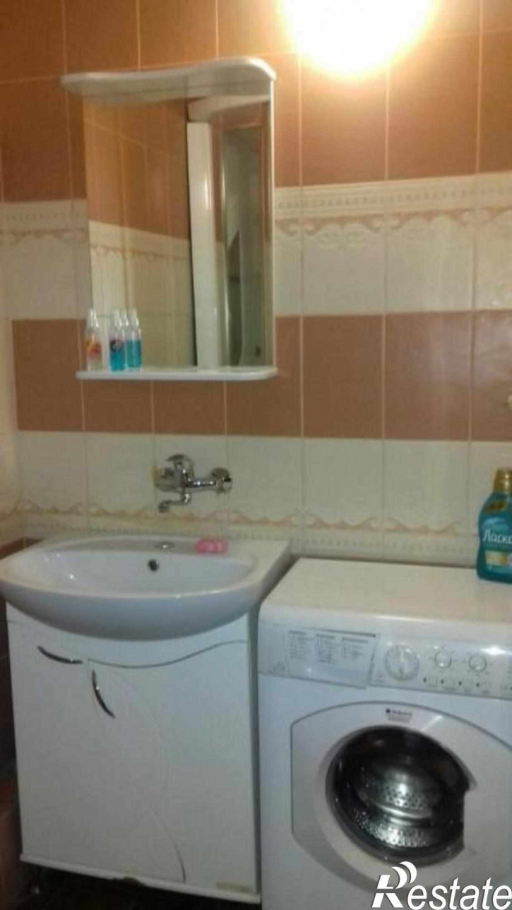 2-комн квартира Горького ул, 79А