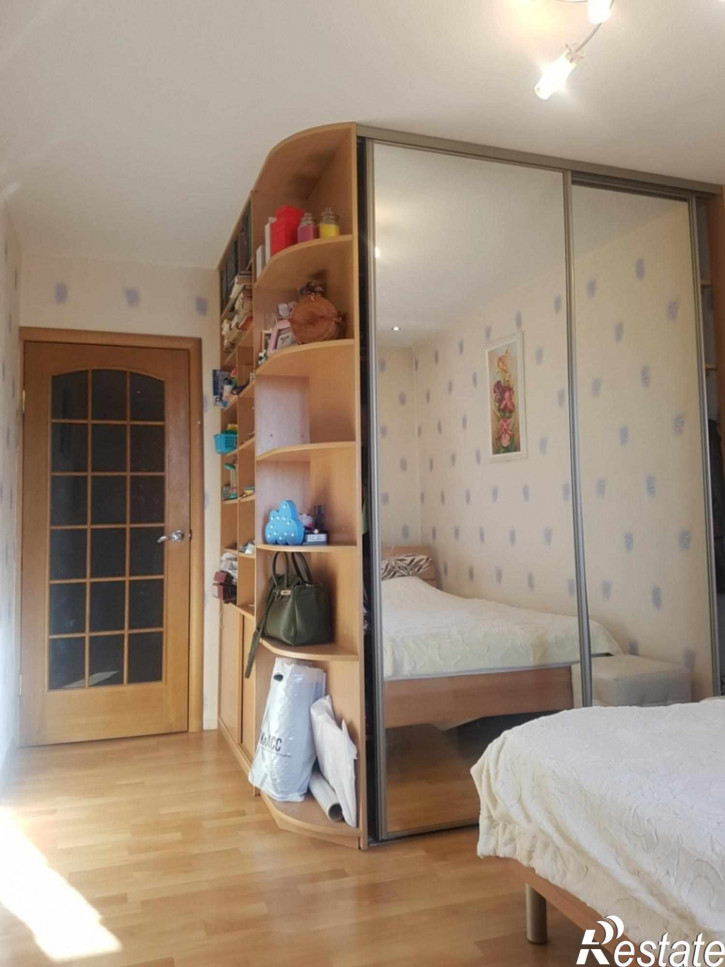 3-комн квартира Строителей пр-кт, 27