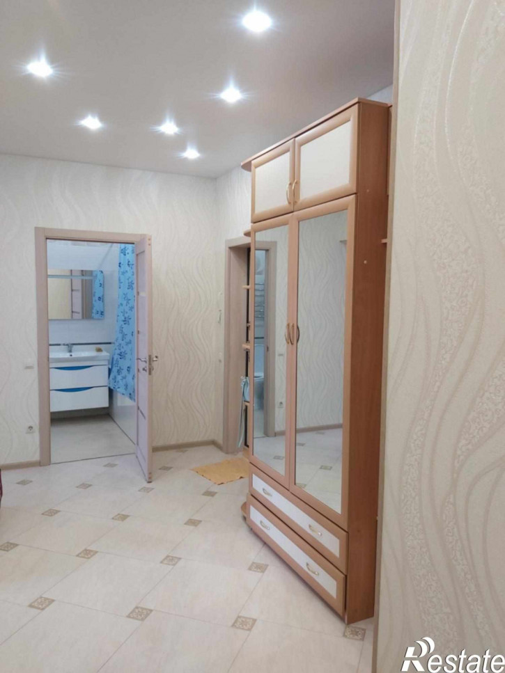 1-комн квартира Крайнова ул, 5