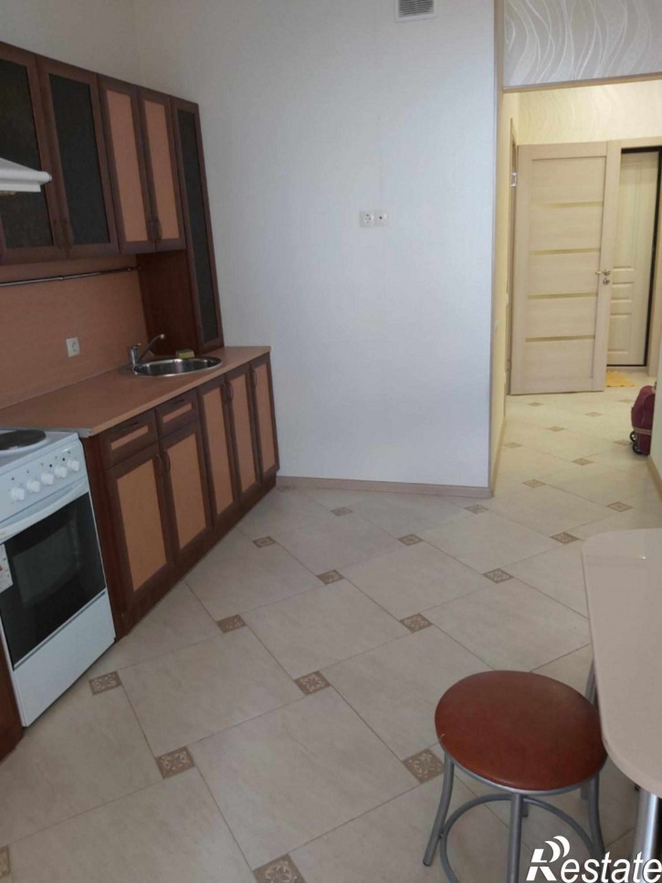 1-комн квартира Крайнова ул, 5